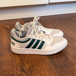 Adidas Men’s Hoops 3.0 White Sneakers with Dark Green Stripes size 5